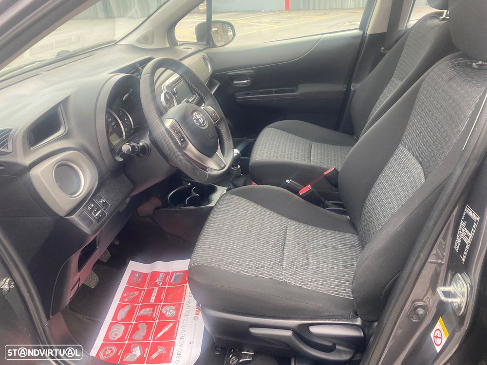 Toyota Yaris 1.4 D-4D Comfort+Navi 99g - 6