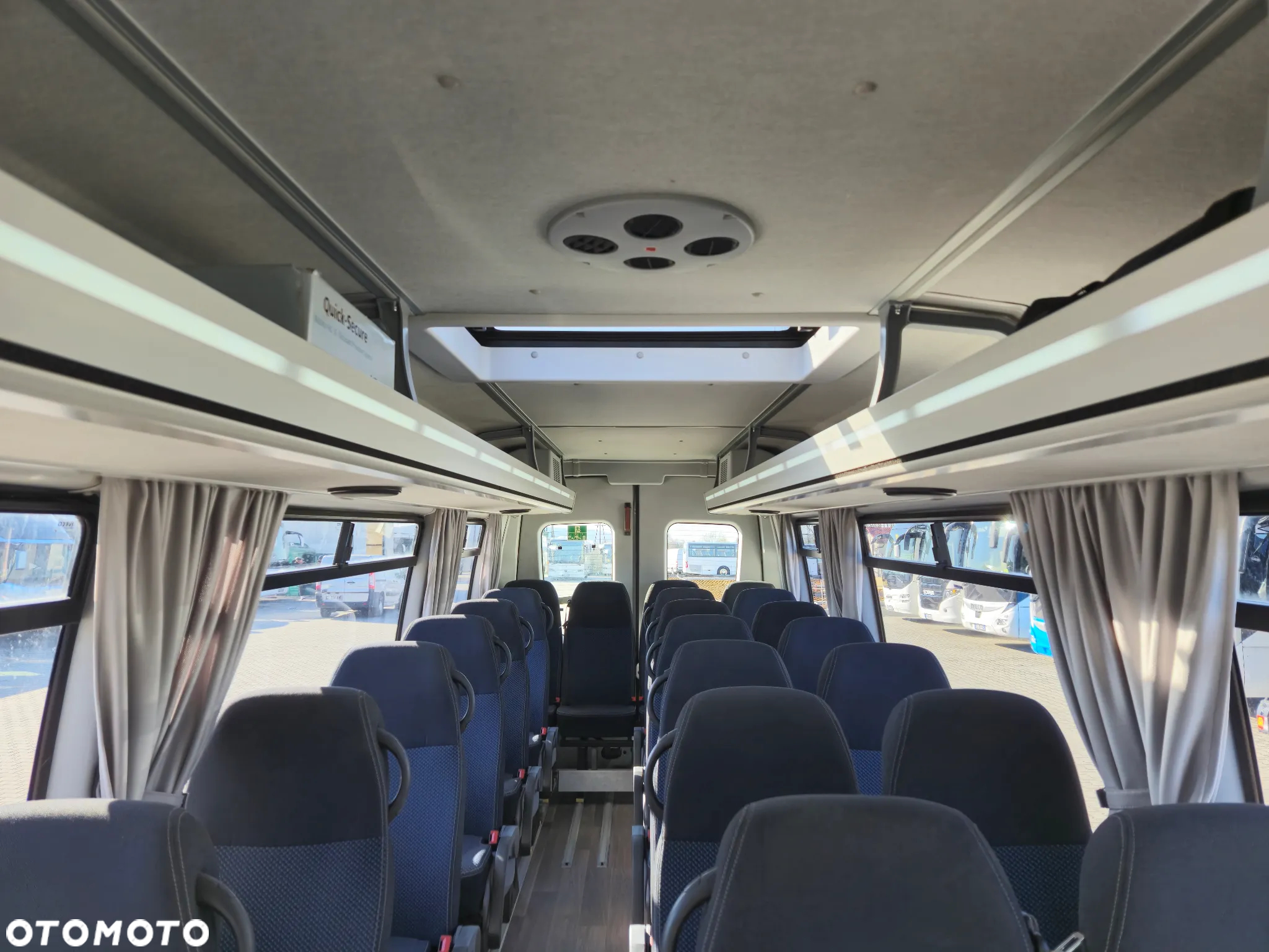 Iveco DAILY 65C18 / SPROWADZONE / 23 MIEJSCA/ KLIMATYZACJA/ WINDA DLA OSÓB NIEPEŁNOSPRAWNYCH - 20