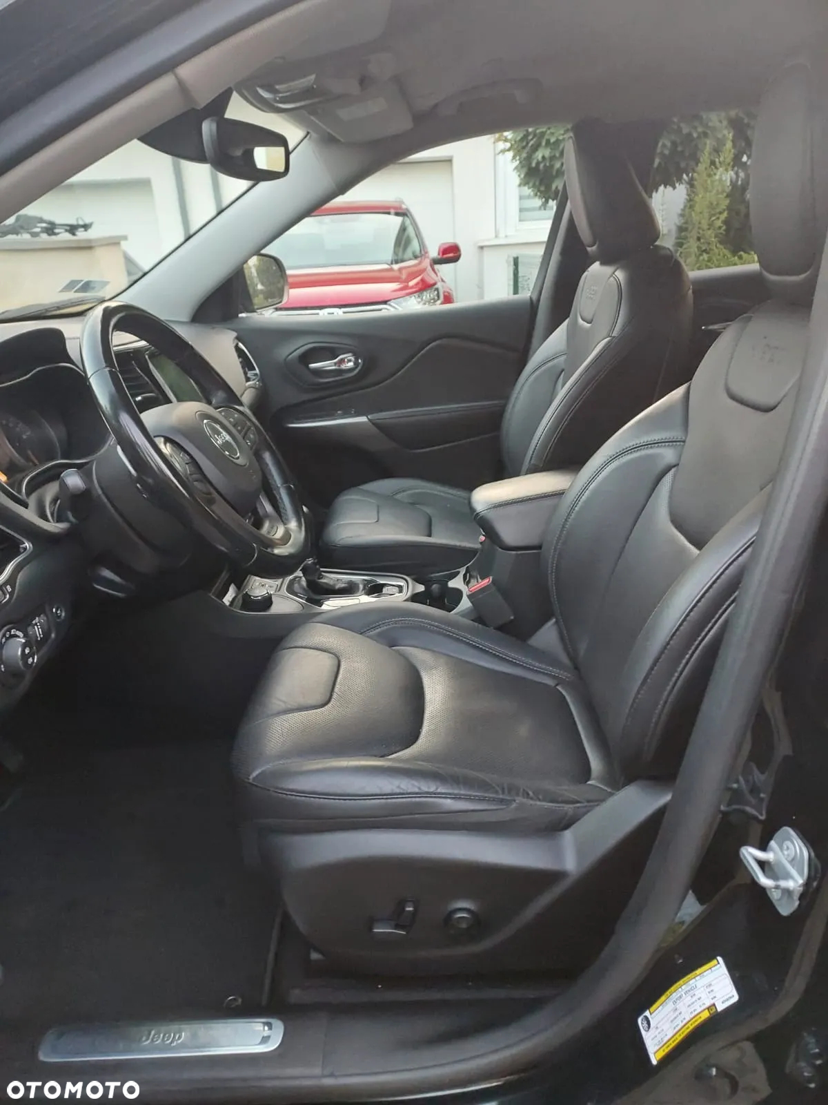 Jeep Cherokee - 7