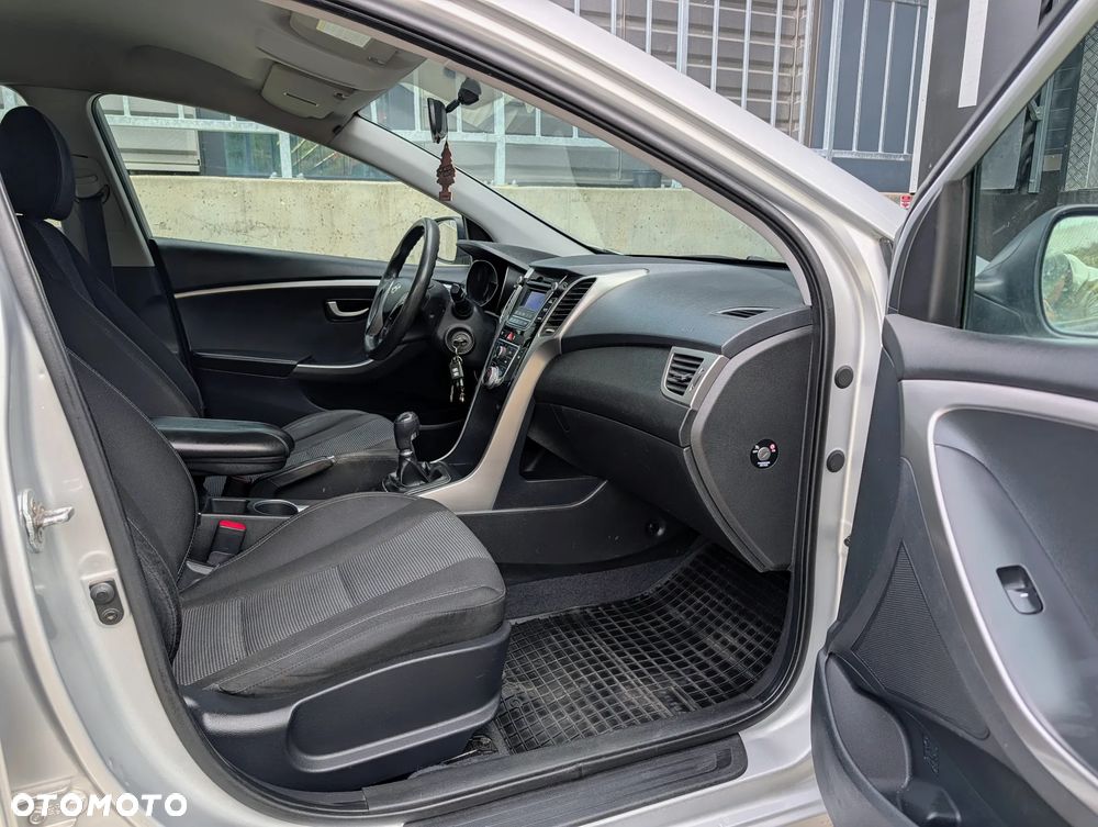 Hyundai i30 1.6 CRDi Comfort - 12