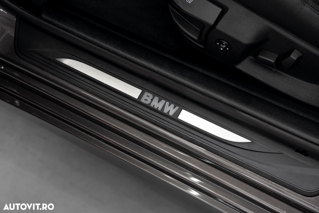 BMW Seria 5 520d - 28