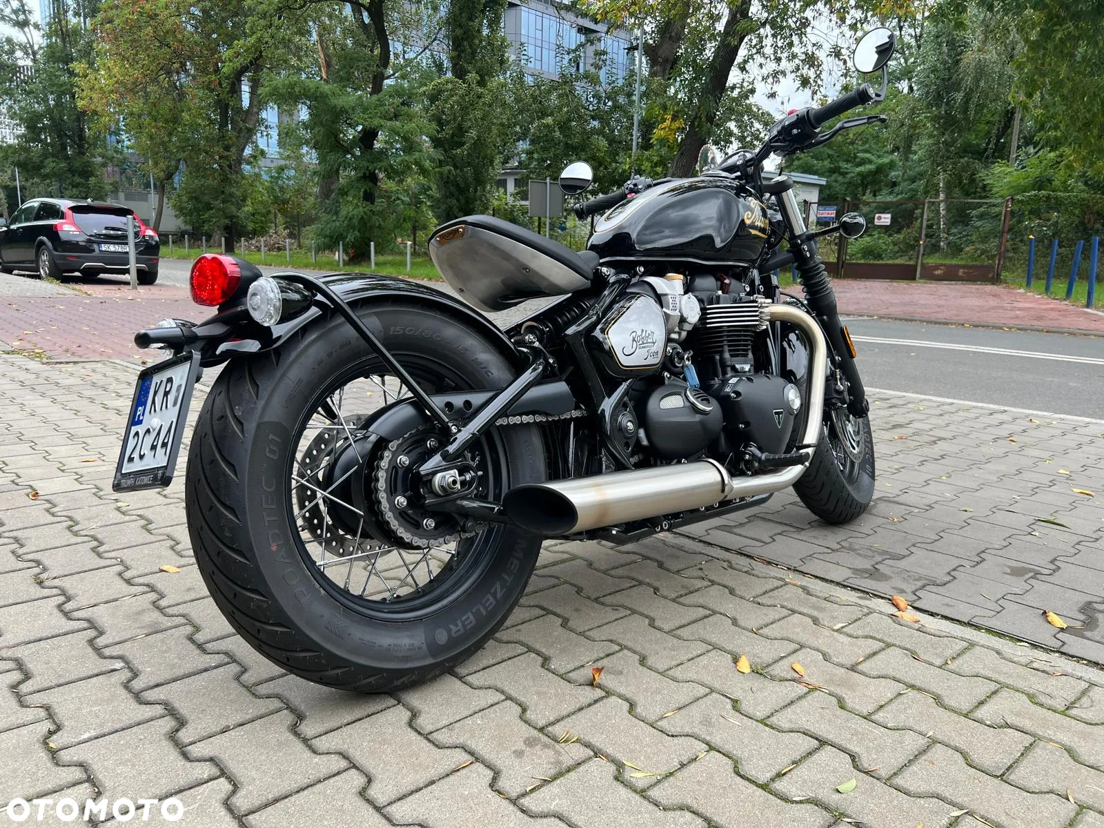 Triumph Bonneville Bobber - 6