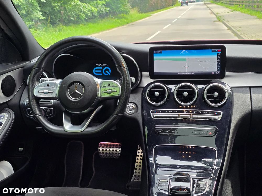 Mercedes-Benz Klasa C 300 de 9G-TRONIC - 26