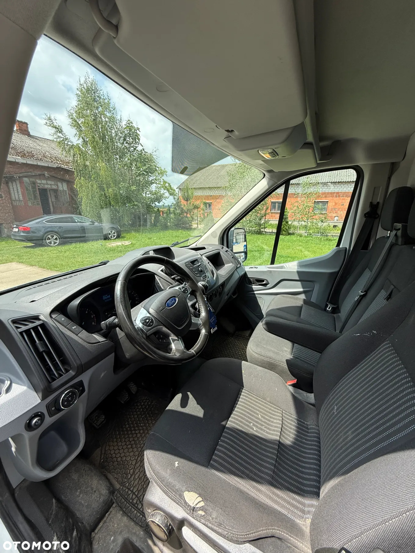 Ford Transit - 12