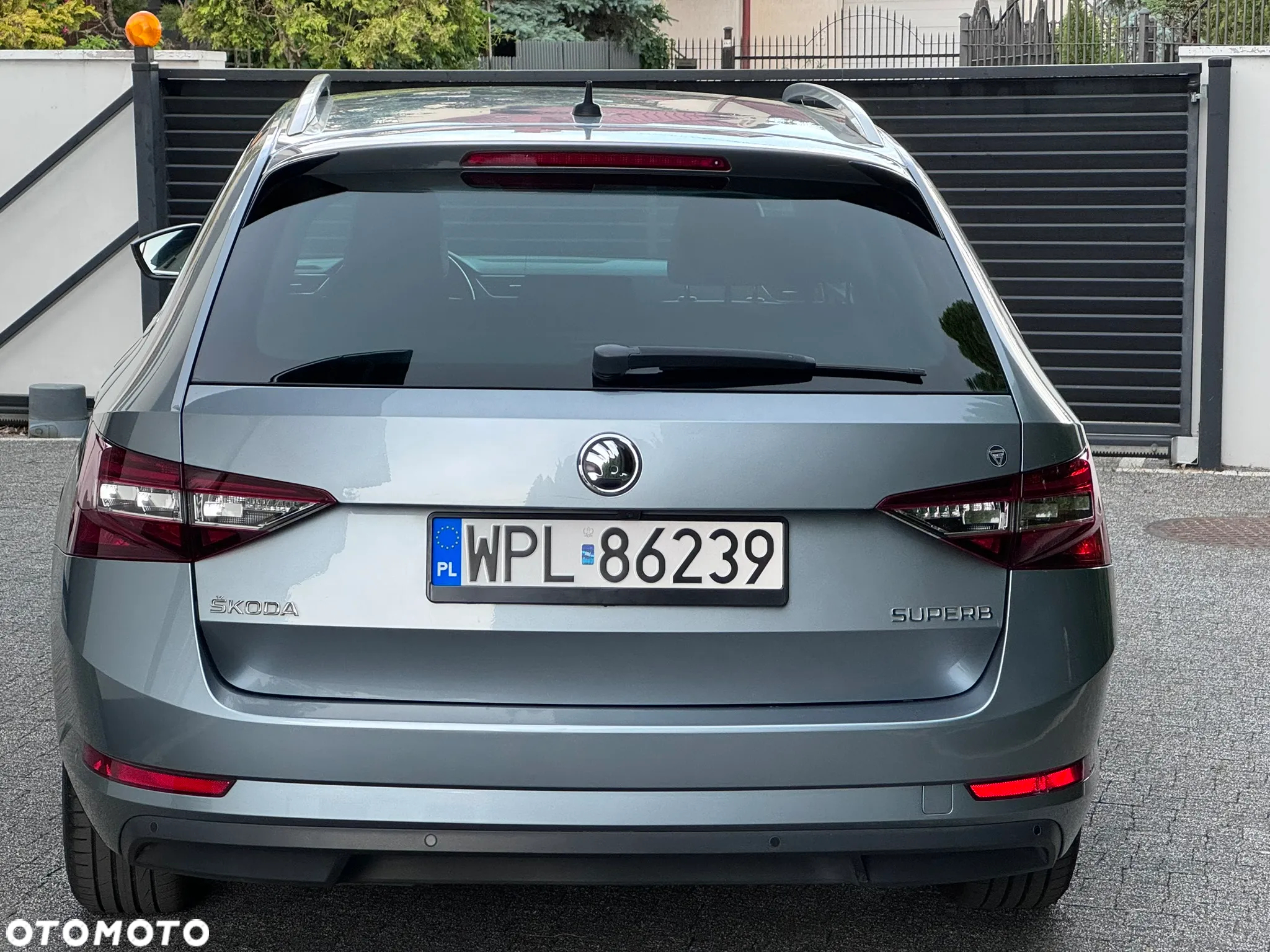 Skoda Superb 2.0 TDI Sportline DSG - 7