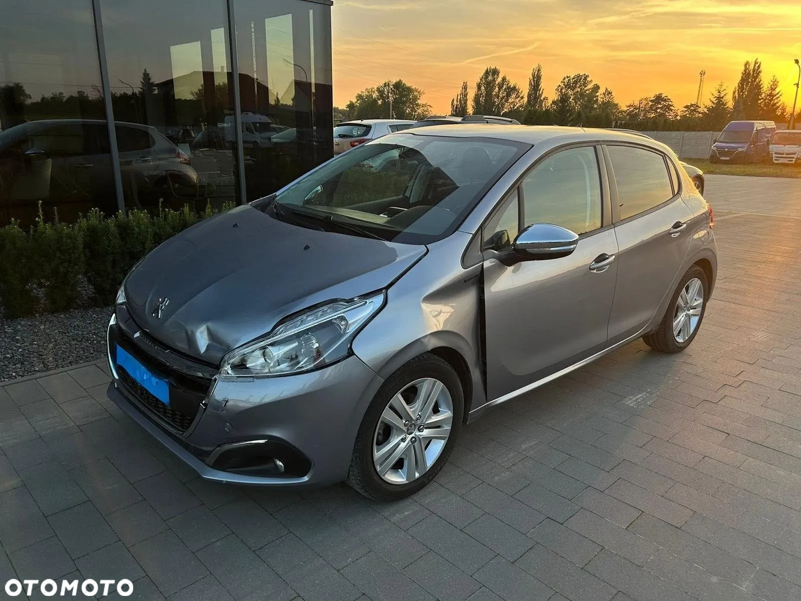 Peugeot 208 - 3