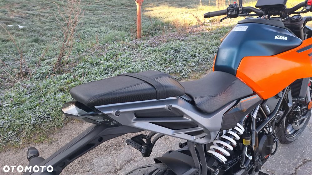 KTM Duke - 16