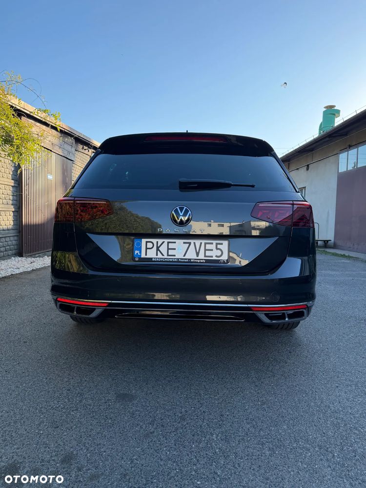 Volkswagen Passat Variant 2.0 TDI SCR DSG Highline - 12
