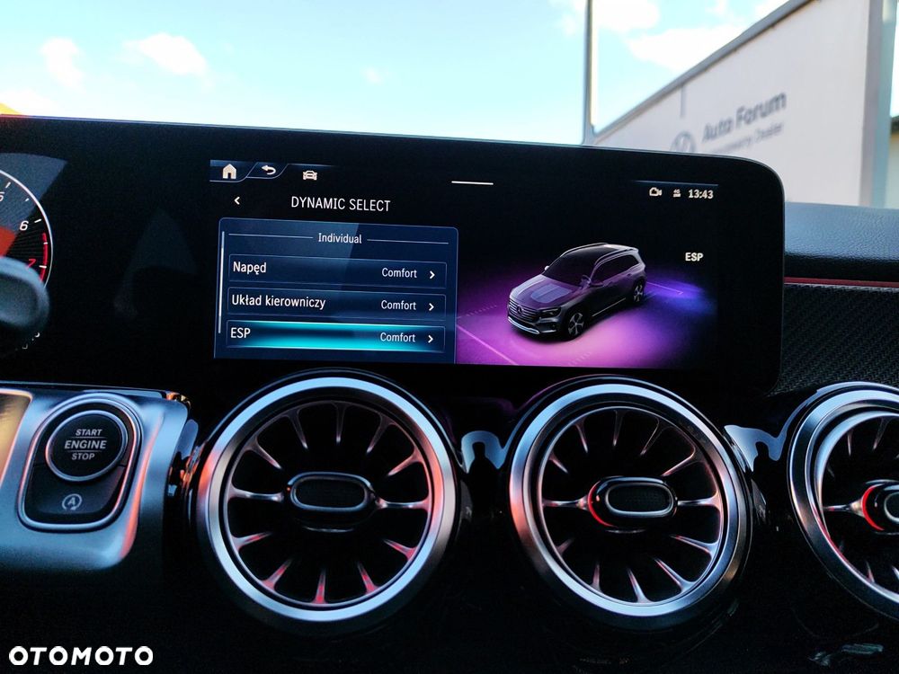 Mercedes-Benz GLB 200 AMG Line 7G-DCT - 29