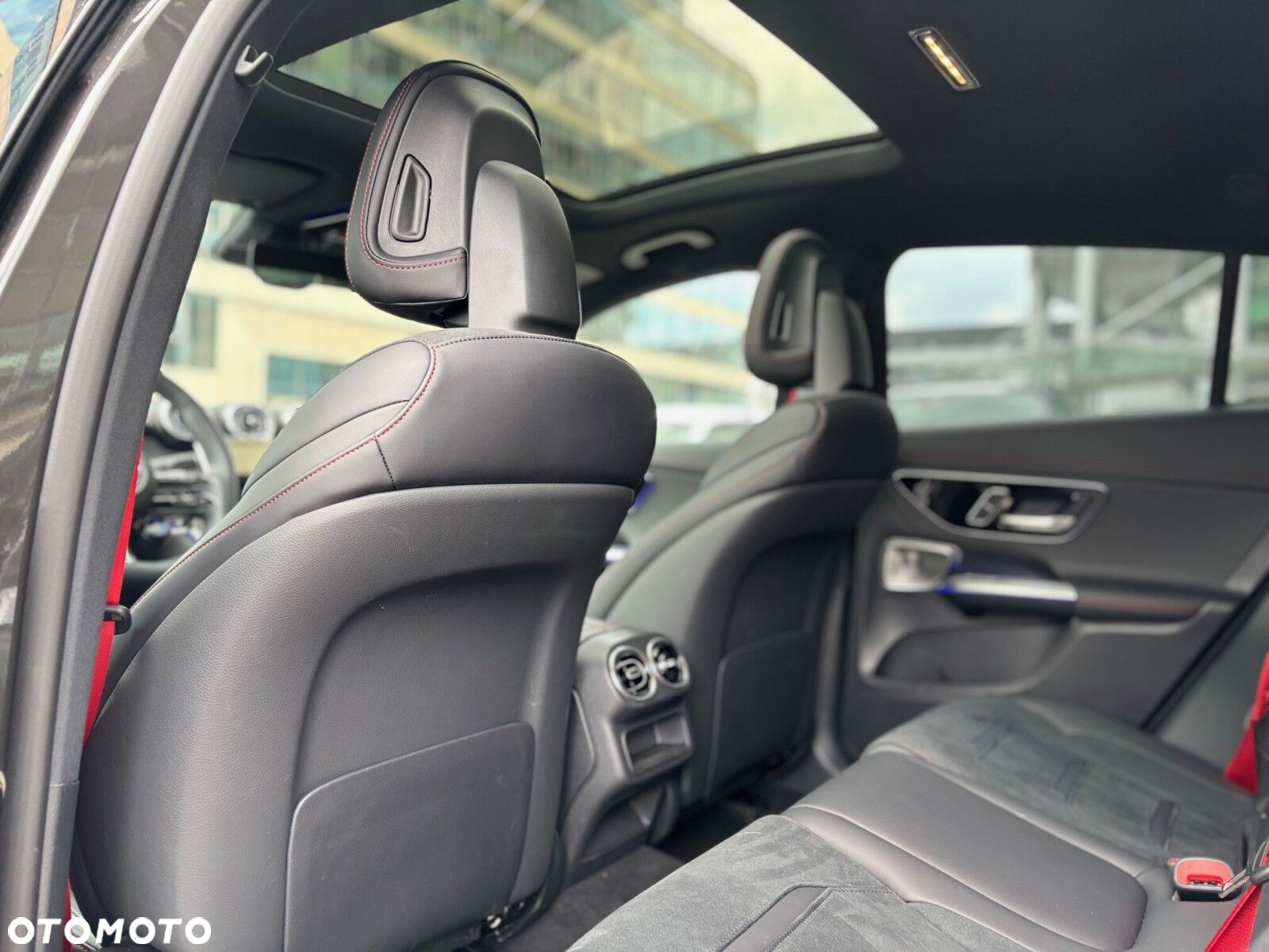 Mercedes-Benz GLC - 21