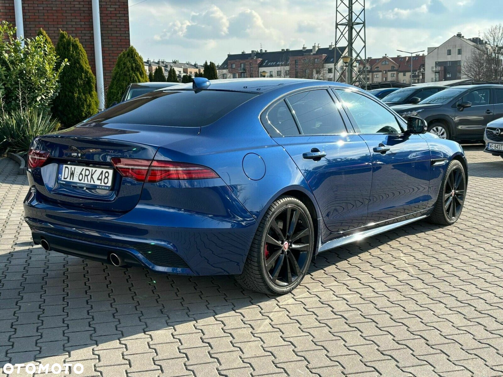 Jaguar XE 2.0 P250 R-Dynamic Black - 5