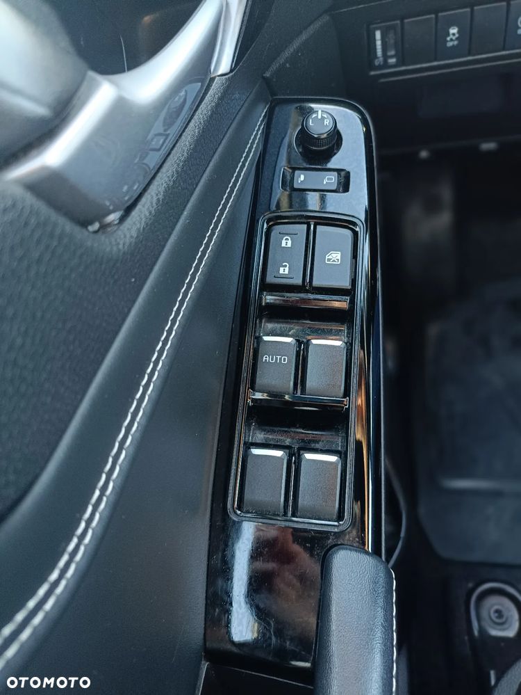 Isuzu D-Max 1.9 DC LSX - 11