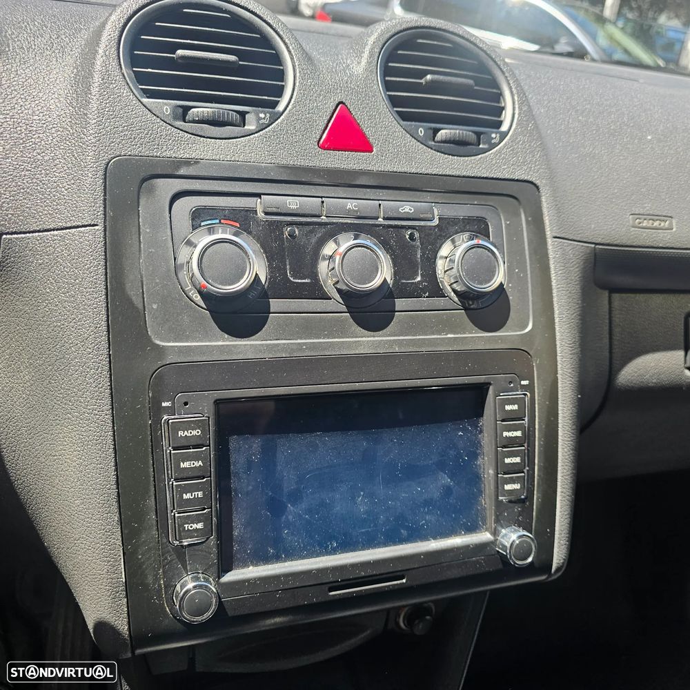 VW Caddy - 13