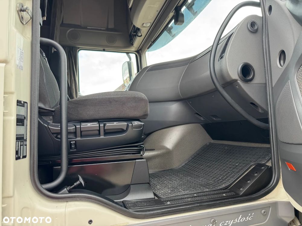 DAF XF 106.460 Super Space Cab Euro 6 Standard Automat - 8