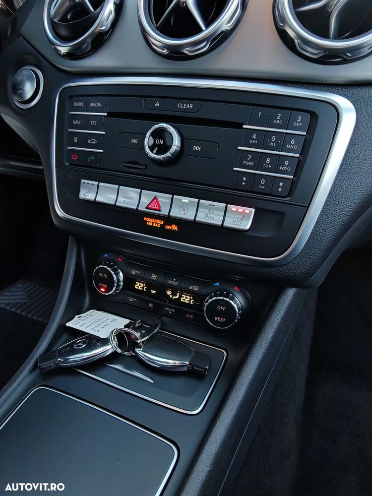 Mercedes-Benz GLA 200 7G-DCT AMG Line - 13
