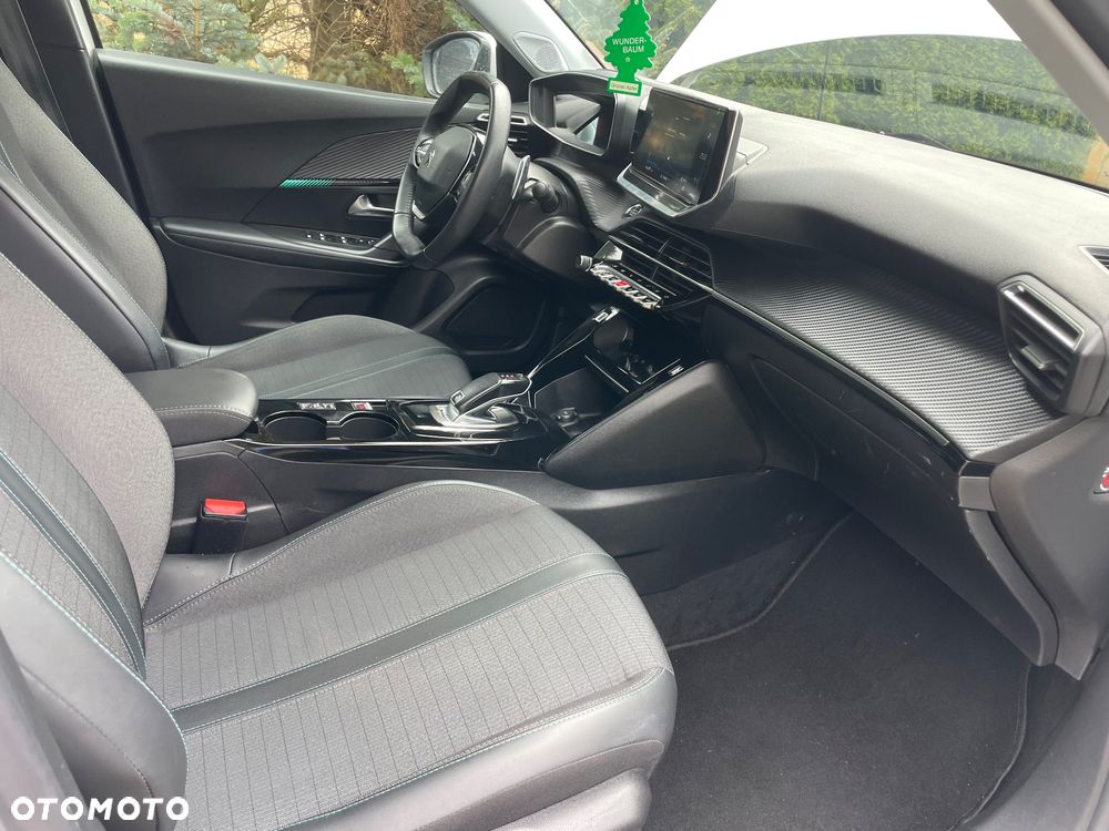 Peugeot 2008 1.5 BlueHDi Allure Pack S&S EAT8 - 27