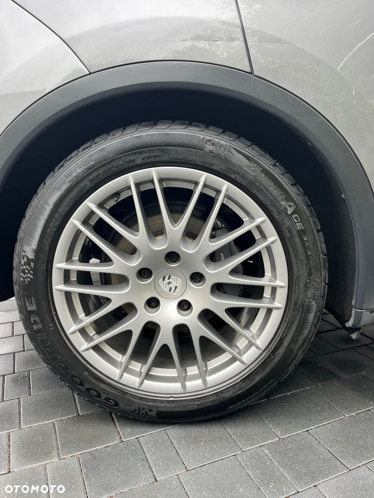 Porsche Cayenne - 15