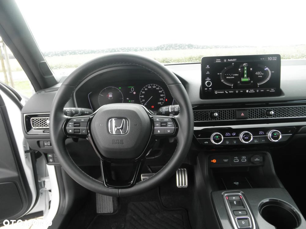 Honda Civic 2.0 i-MMD Sport CVT - 12