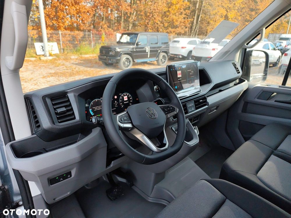 Volkswagen Crafter 35 furgon 177km Automat 3640 - 14