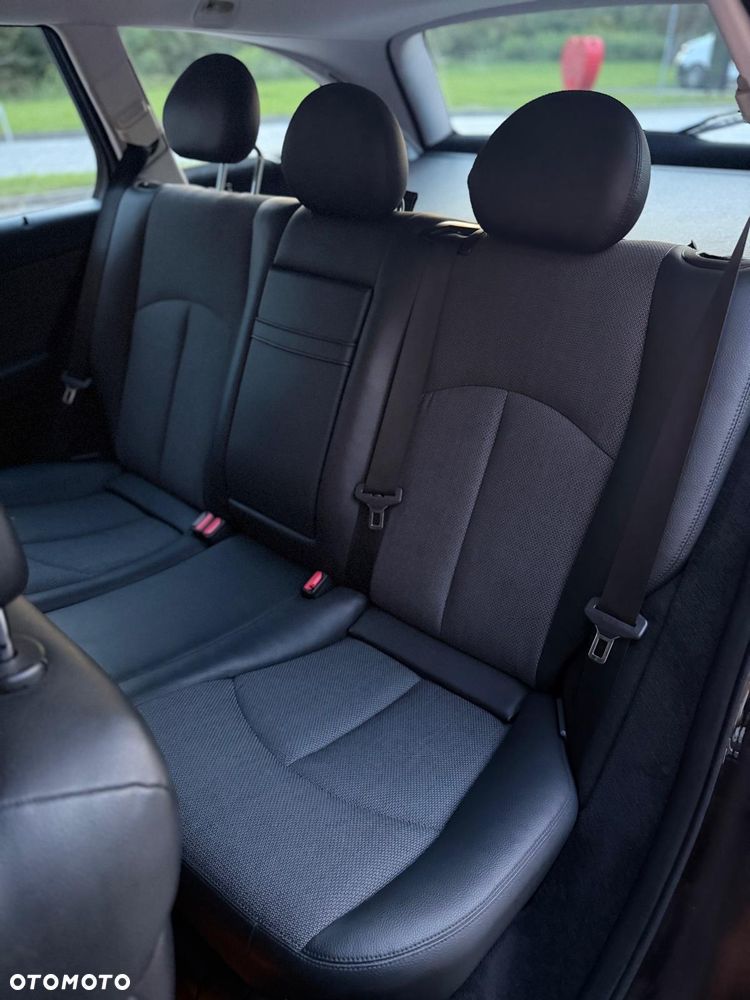 Mercedes-Benz Klasa E 200 Kompressor Avantgarde - 11