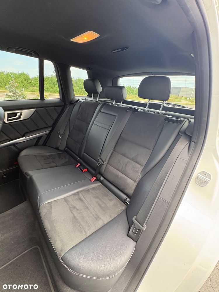 Mercedes-Benz GLK 350 4Matic (BlueEFFICIENCY) 7G-TRONIC - 14