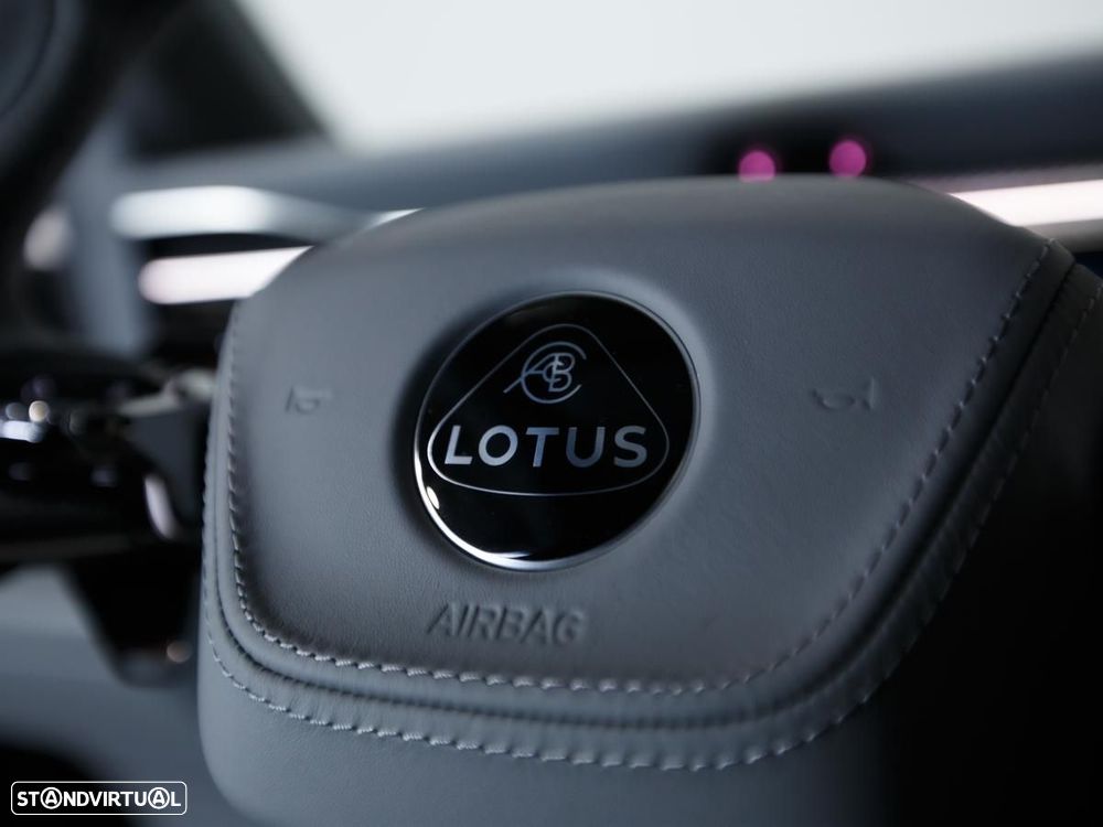 Lotus Eletre - 14