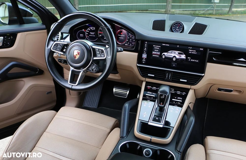 Porsche Cayenne S - 22