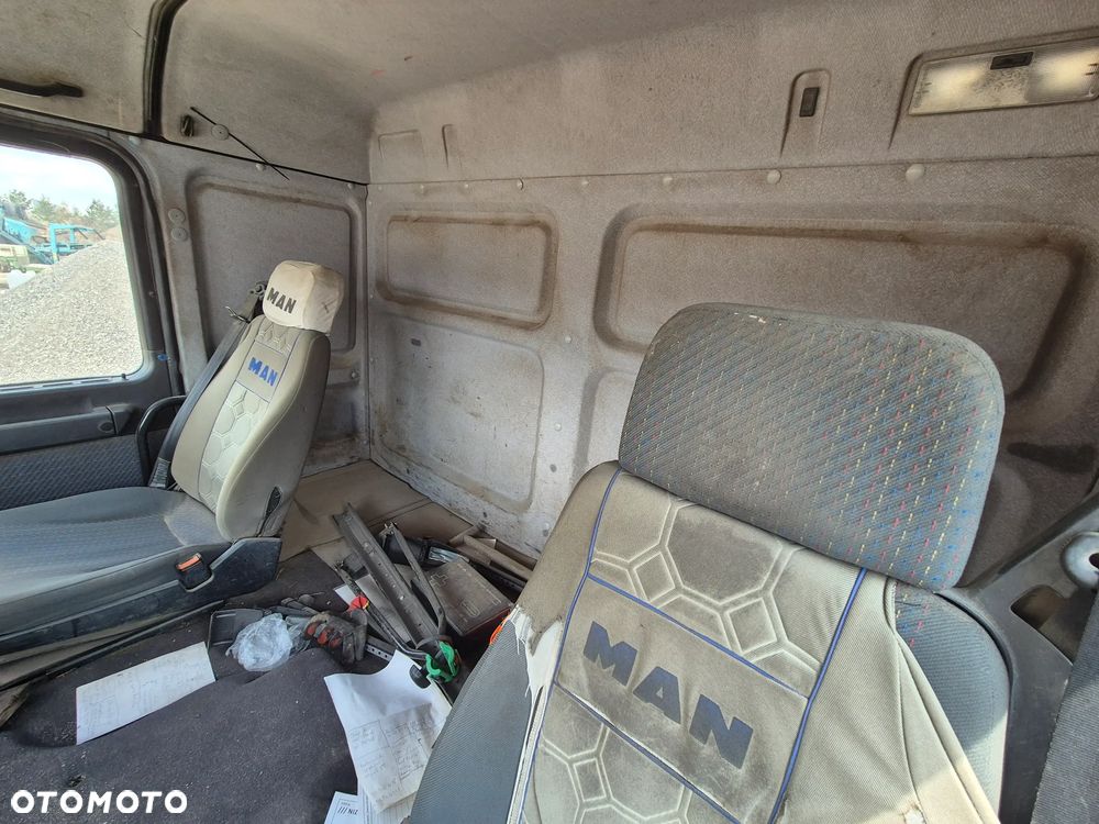 MAN F2000 - 15