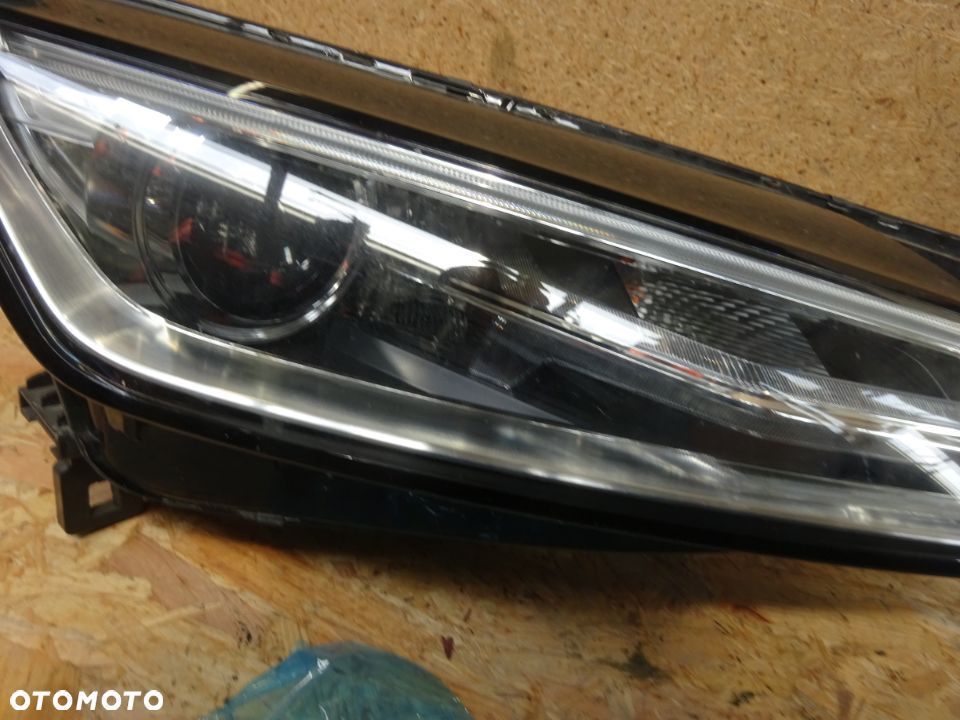 8S0941006 lampa prawa przod led xenon audi  TT 8S czesci - 2