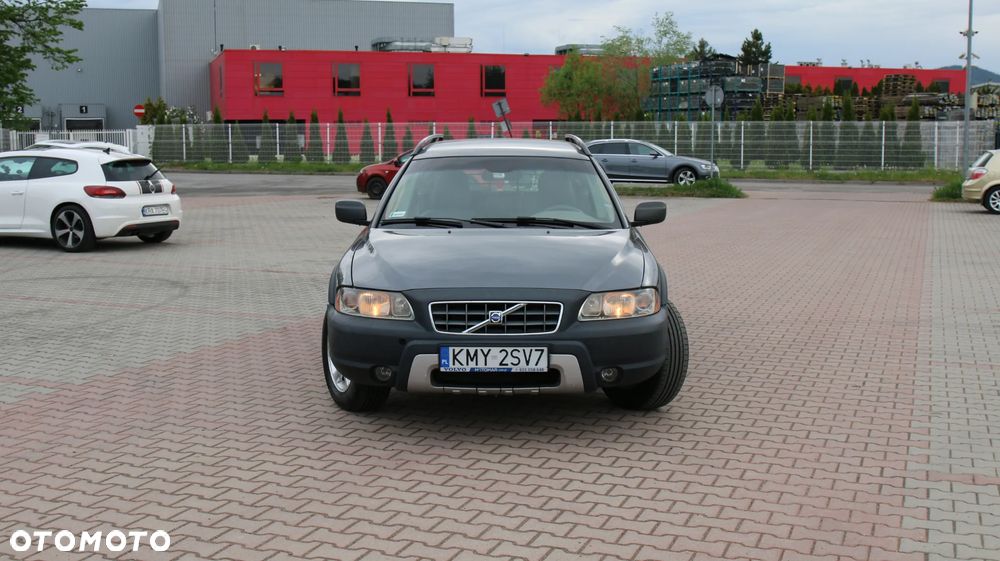 Volvo XC 70 D5 AWD Automatik Comfort - 4