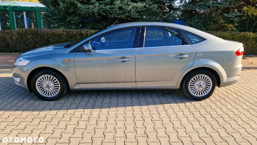 Ford Mondeo - 10