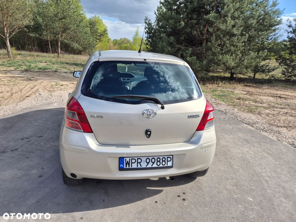 Toyota Yaris 1.33 Luna - 8