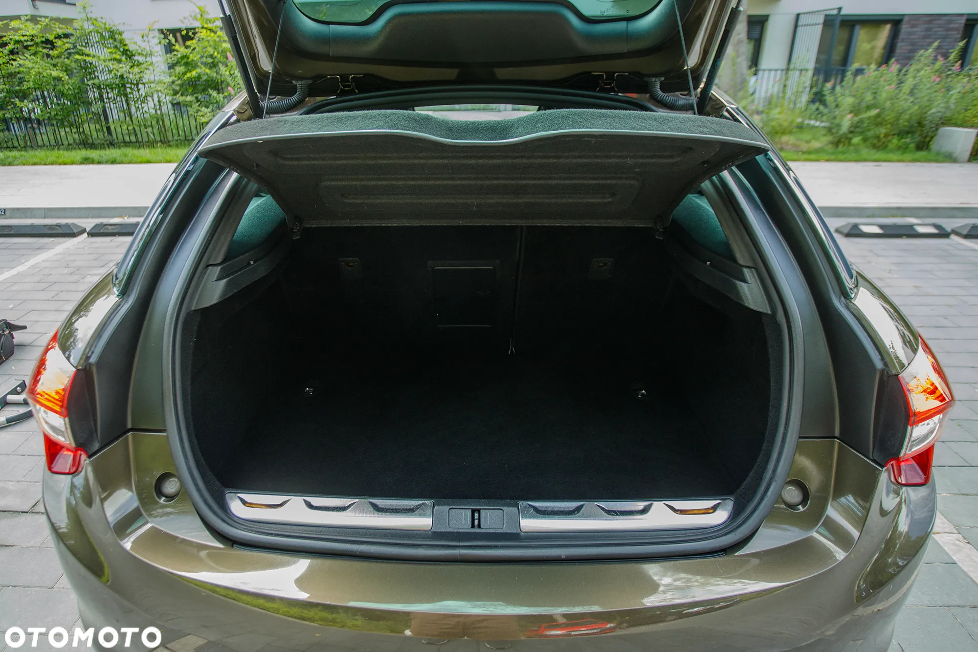 Citroën DS5 BlueHDi 180 Business - 32