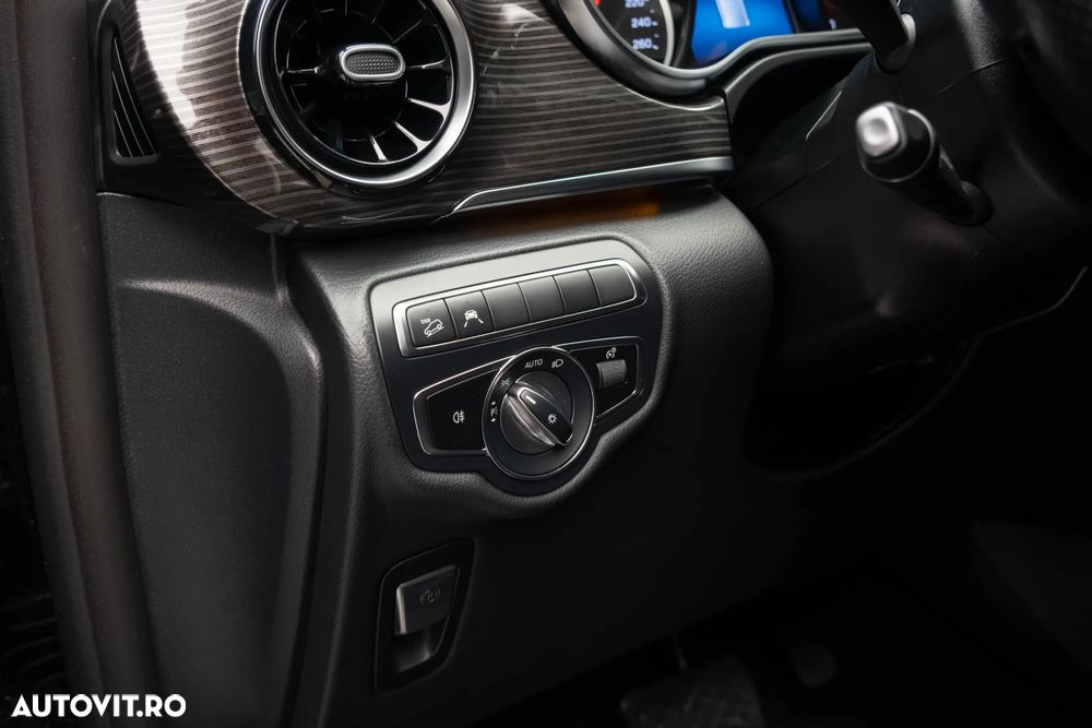 Mercedes-Benz V 300 d Extralang 4Matic 9G-TRONIC Avantgarde Edition Edition 19 - 17