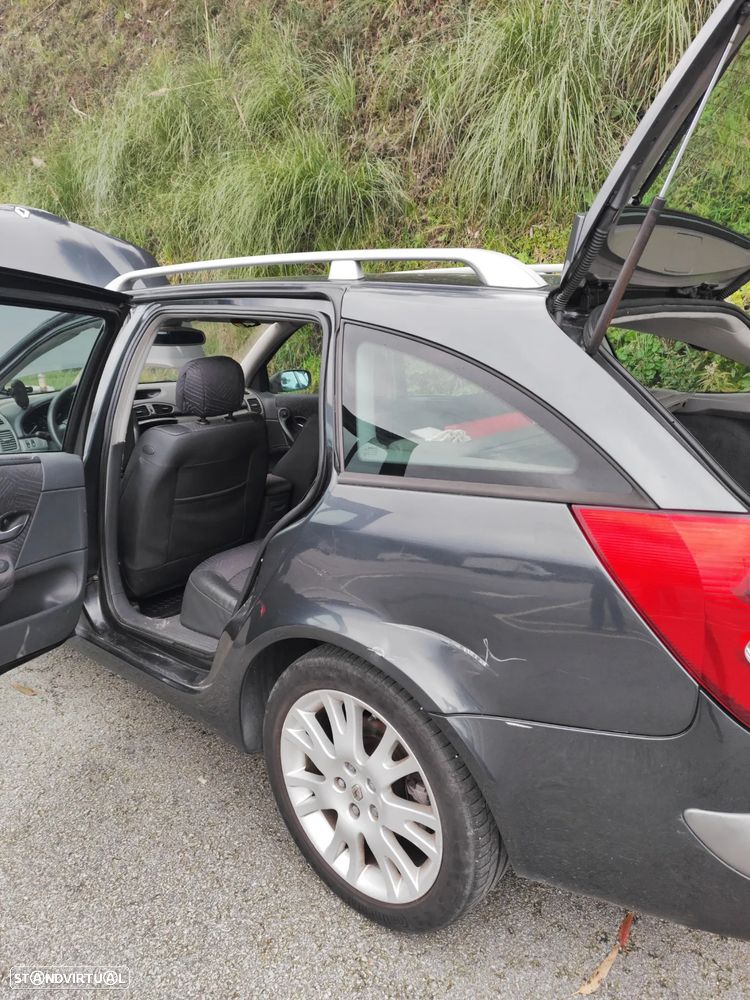 Renault Laguna Break 1.9 dCi Confort - 5