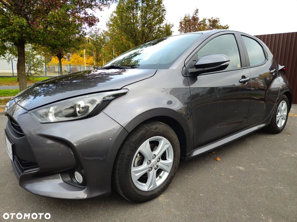Toyota Yaris 2022 photo 2