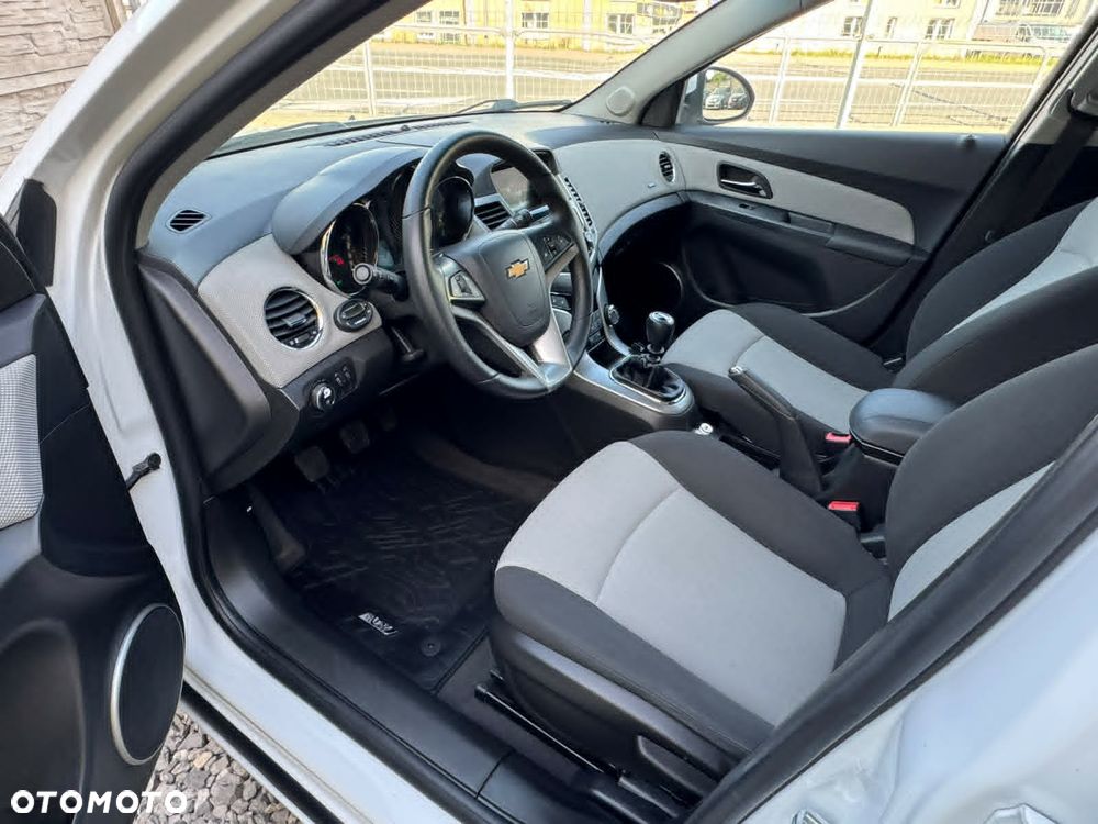 Chevrolet Cruze 1.8 LT+ - 7