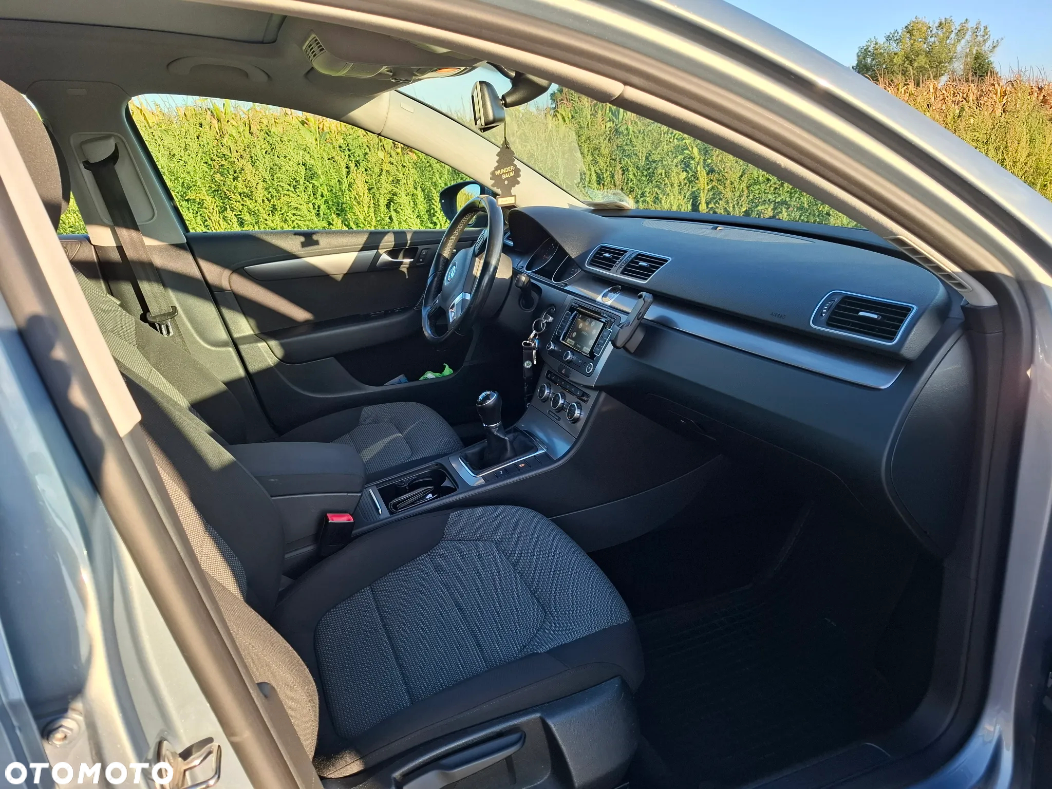 Volkswagen Passat - 30