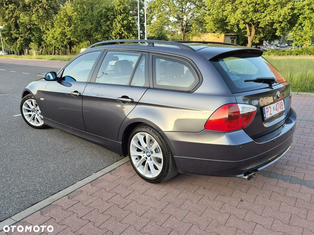 BMW Seria 3 320d - 8