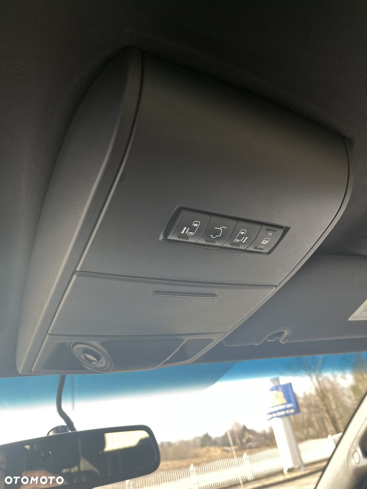 Dodge Grand Caravan 3.6 R/T - 10