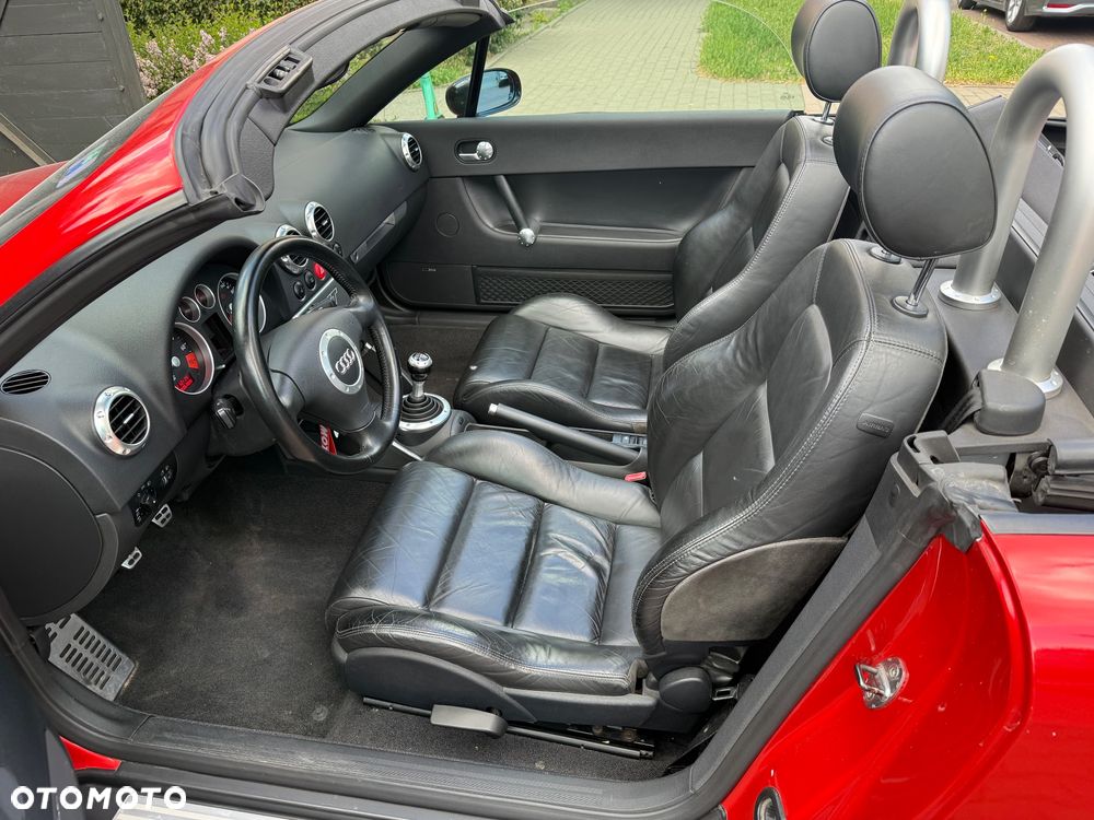 Audi TT Roadster 1.8T - 24
