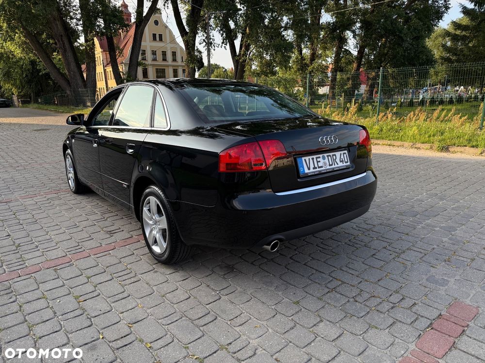 Audi A4 - 4