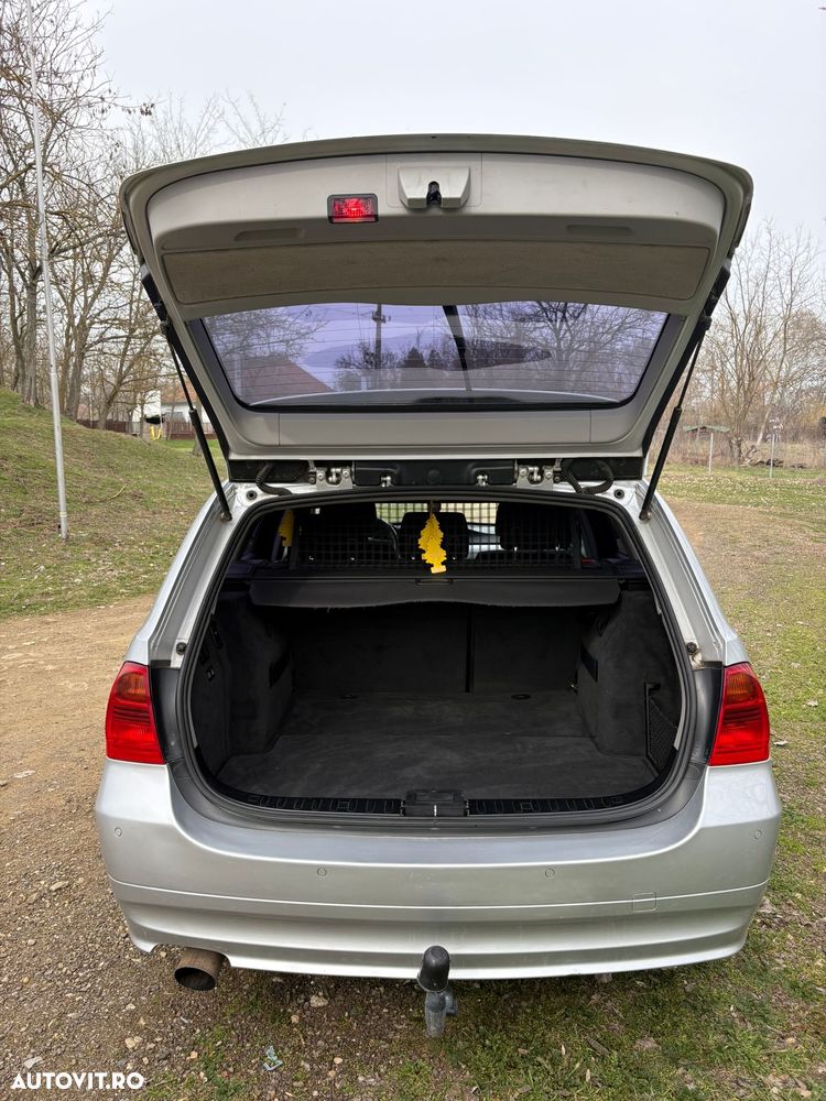 BMW Seria 3 320d - 4