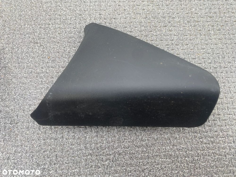 TRÓJKĄT ZAŚLEPKA LEWY RENAULT LAGUNA III 3 802920001