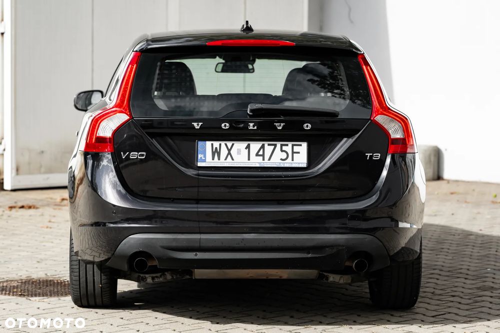 Volvo V60 T3 Edition - 8