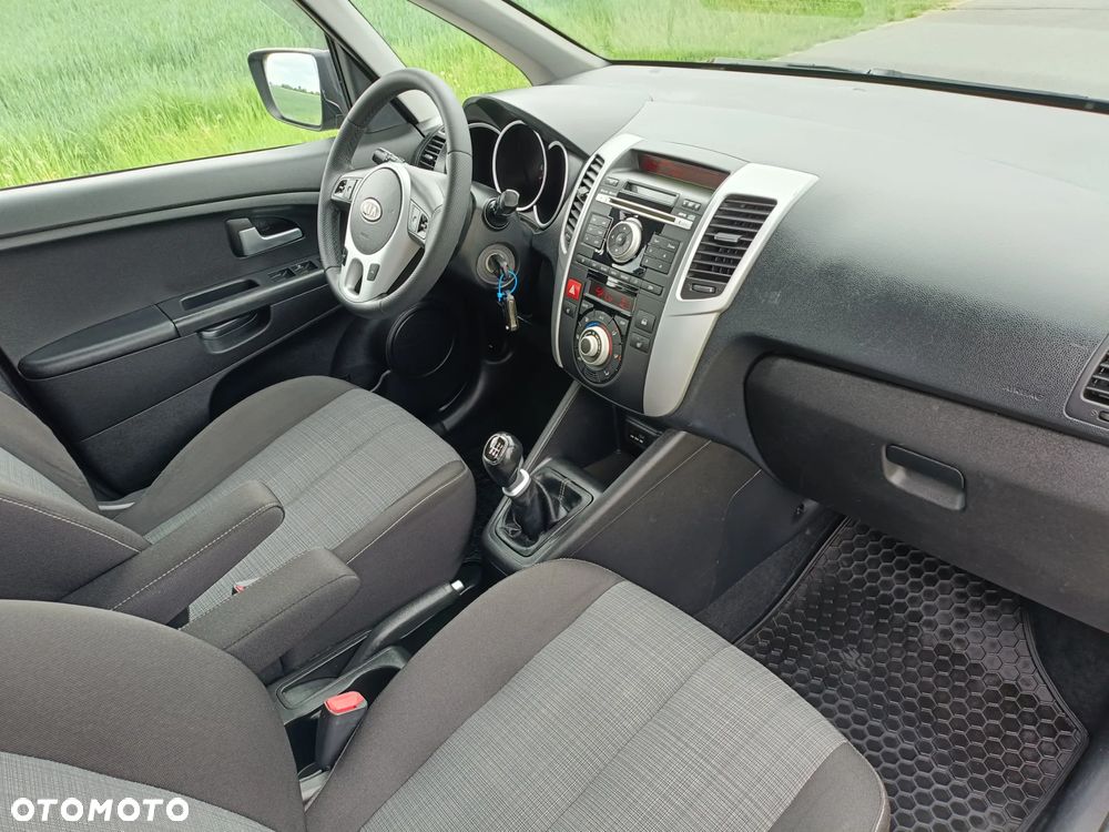 Kia Venga - 6