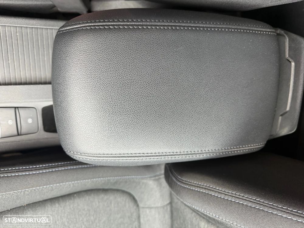 Ford Focus SW 1.0 EcoBoost Active X - 24