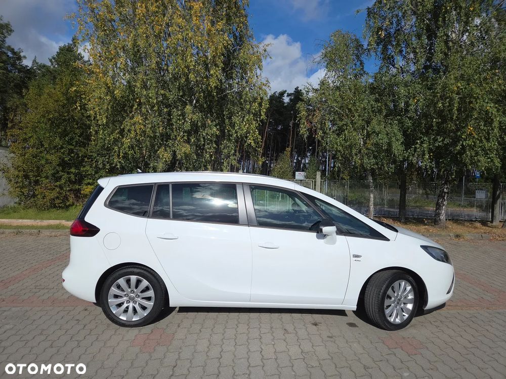 Opel Zafira - 2
