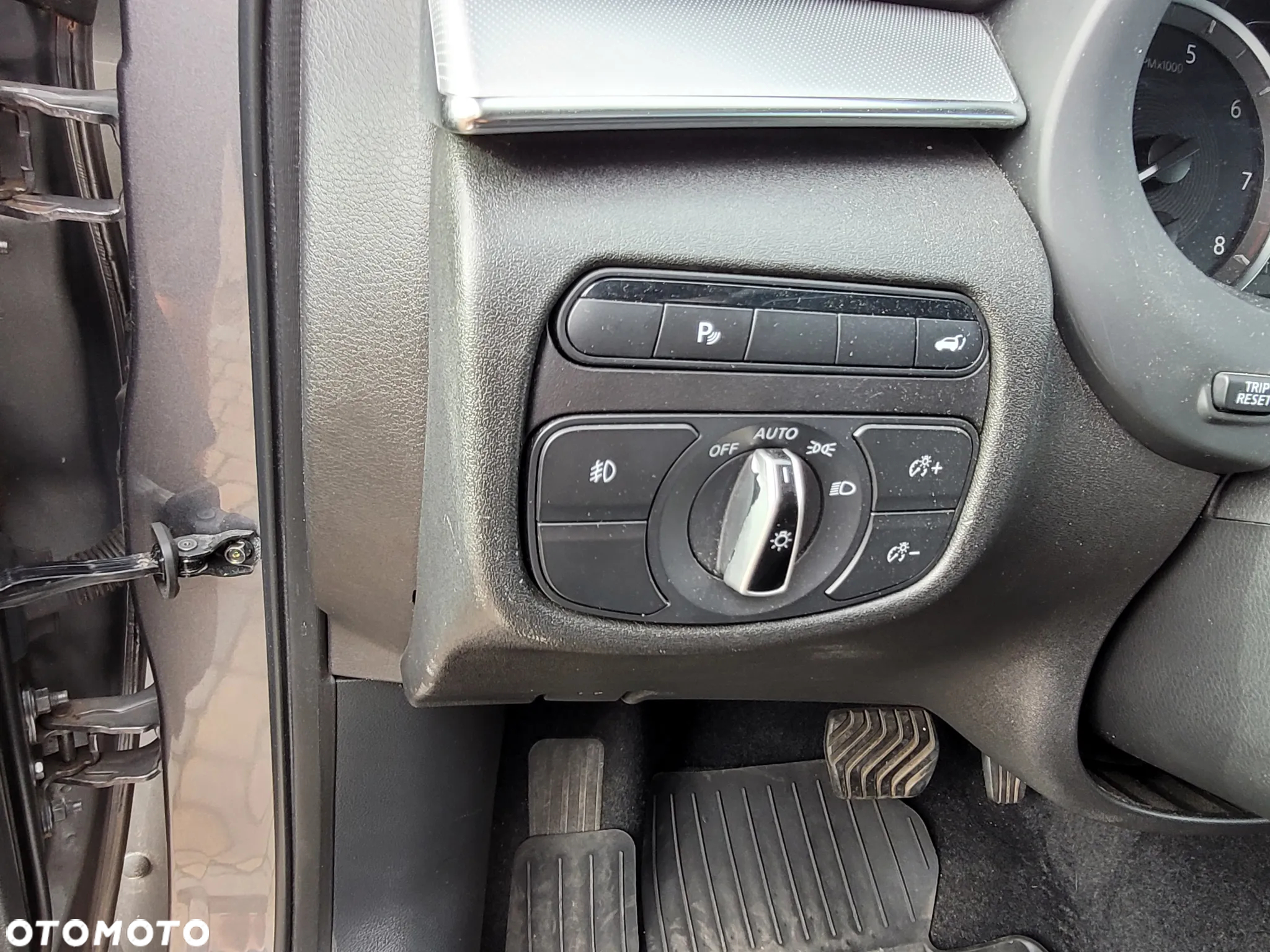 Infiniti QX50 - 15