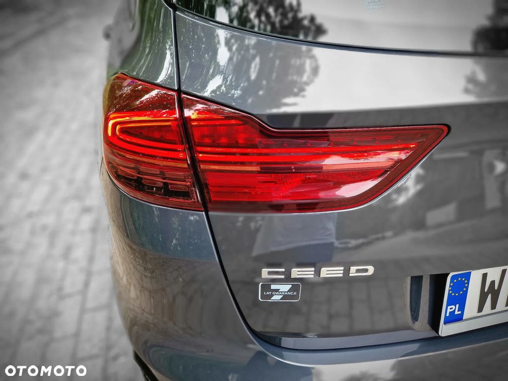 Kia Ceed 1.5 T-GDI M - 21